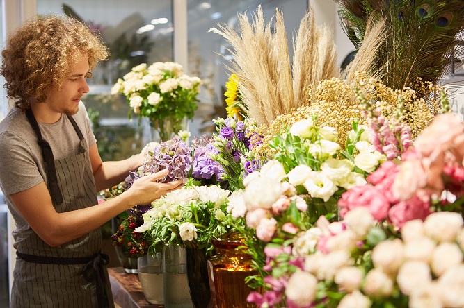 why-should-you-order-from-your-local-florist